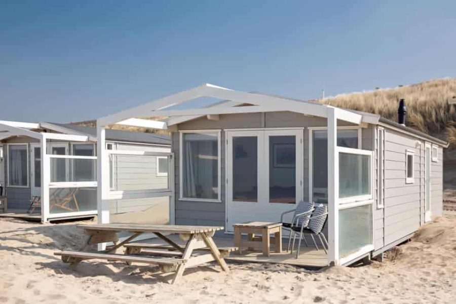 Strandhaus Noordwijk – Mit Glaswindschutz und Privater Terrasse